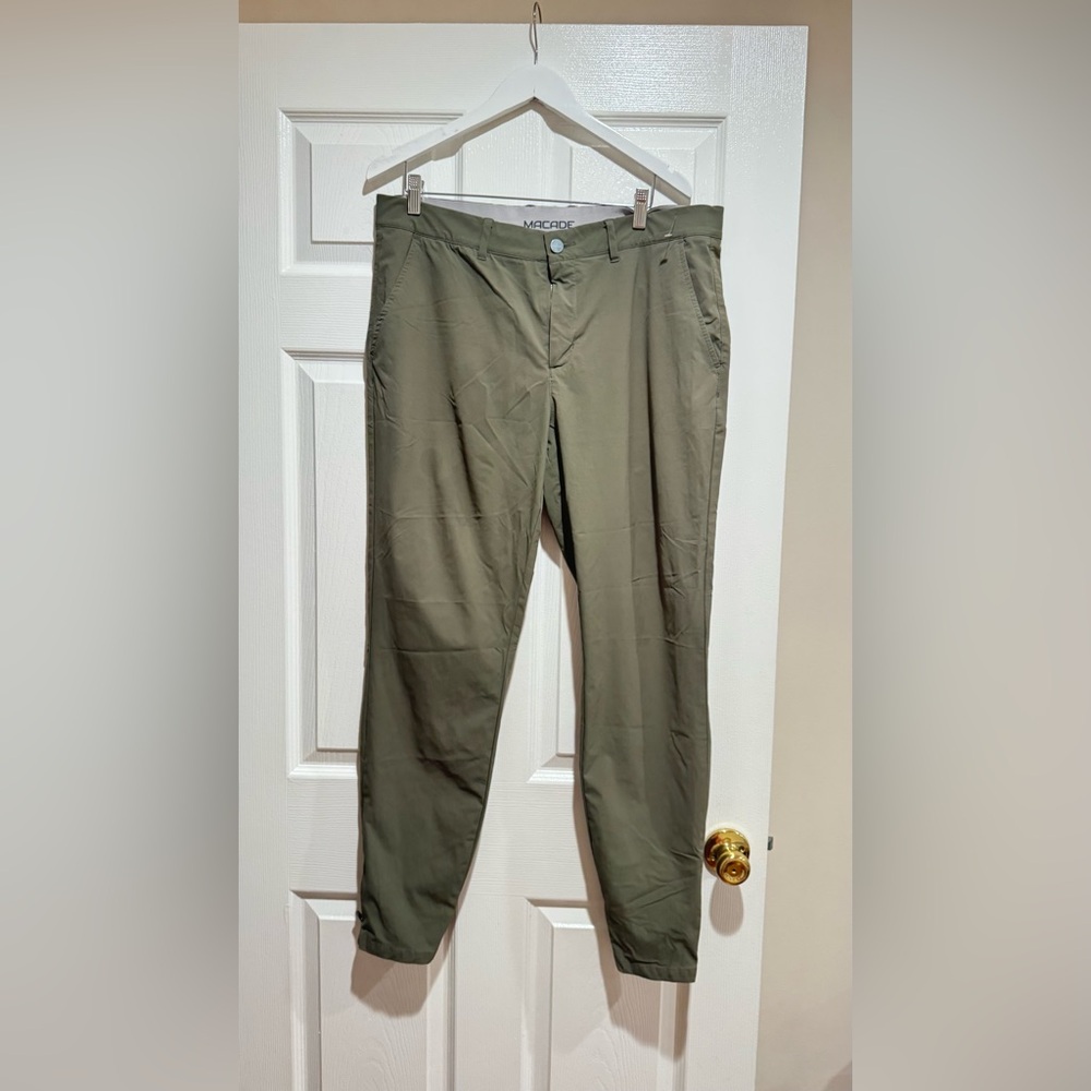 Men's Olive Utility Jogger Pants - MACROF